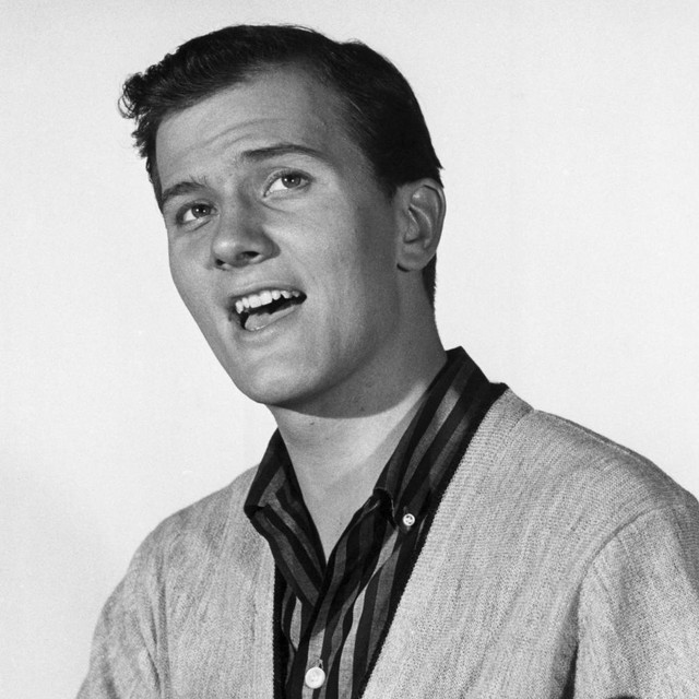 PAT-BOONE